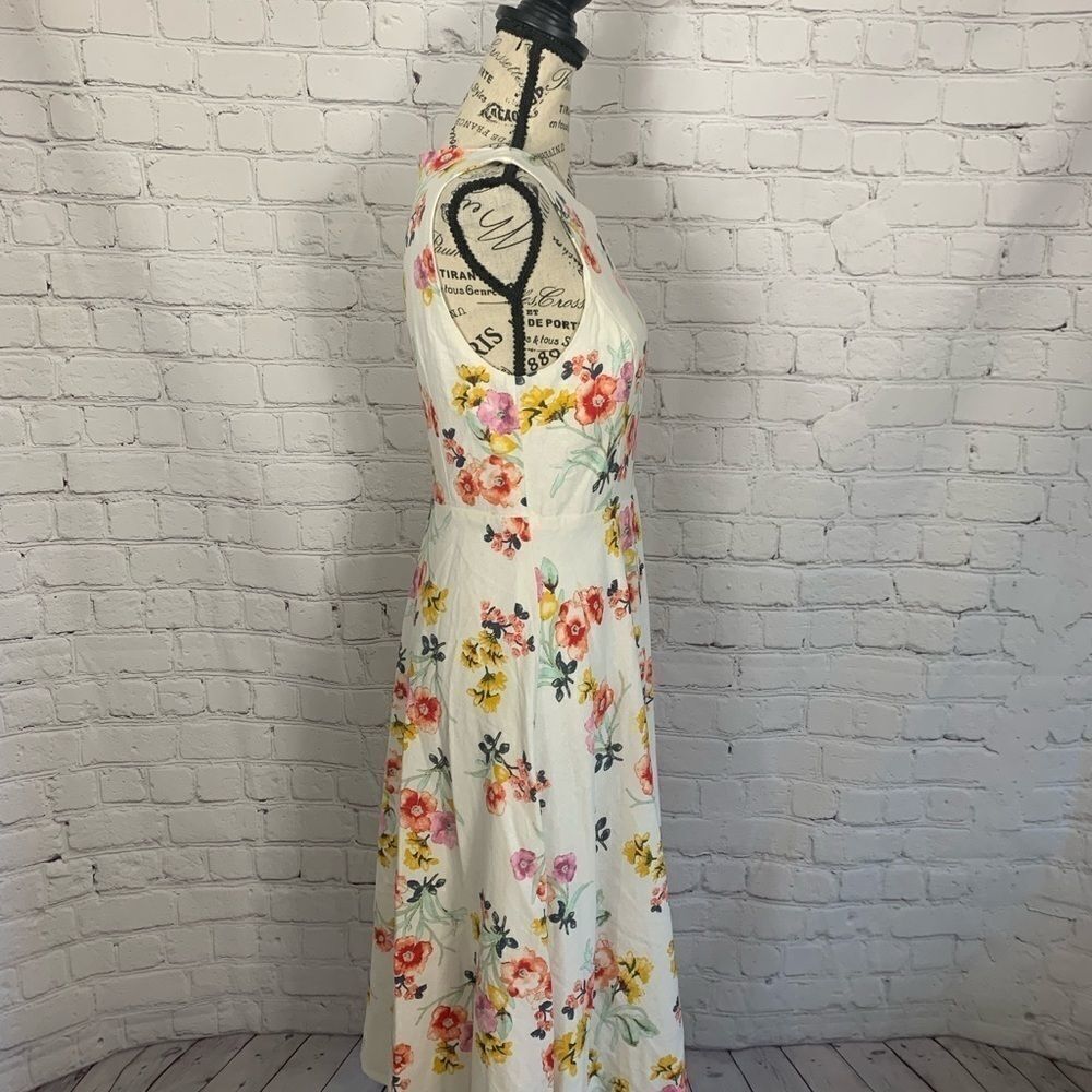 Forever 21 Floral MIDI Dress size medium - Picture 6 of 9